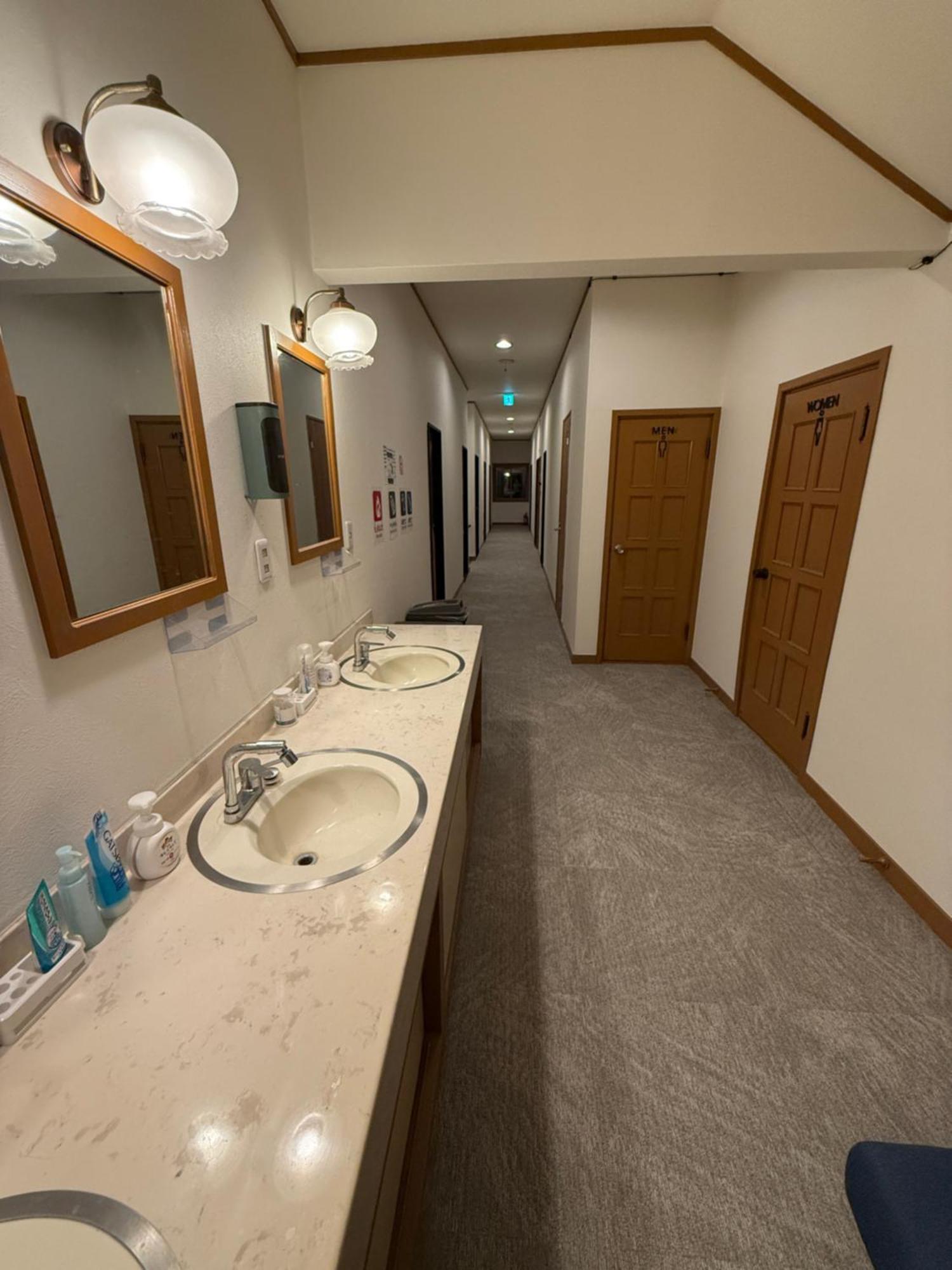 The Answer Bed & Breakfast Hakuba Bagian luar foto