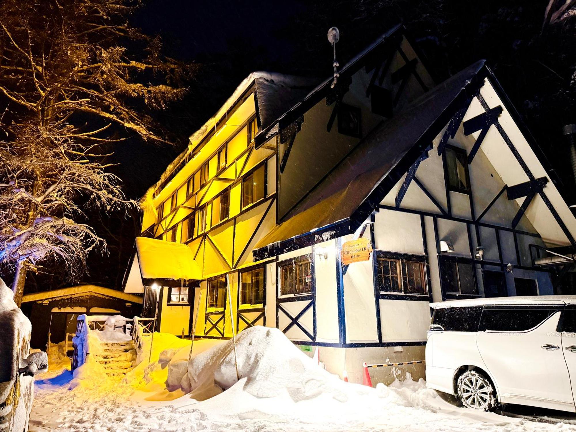 The Answer Bed & Breakfast Hakuba Bagian luar foto